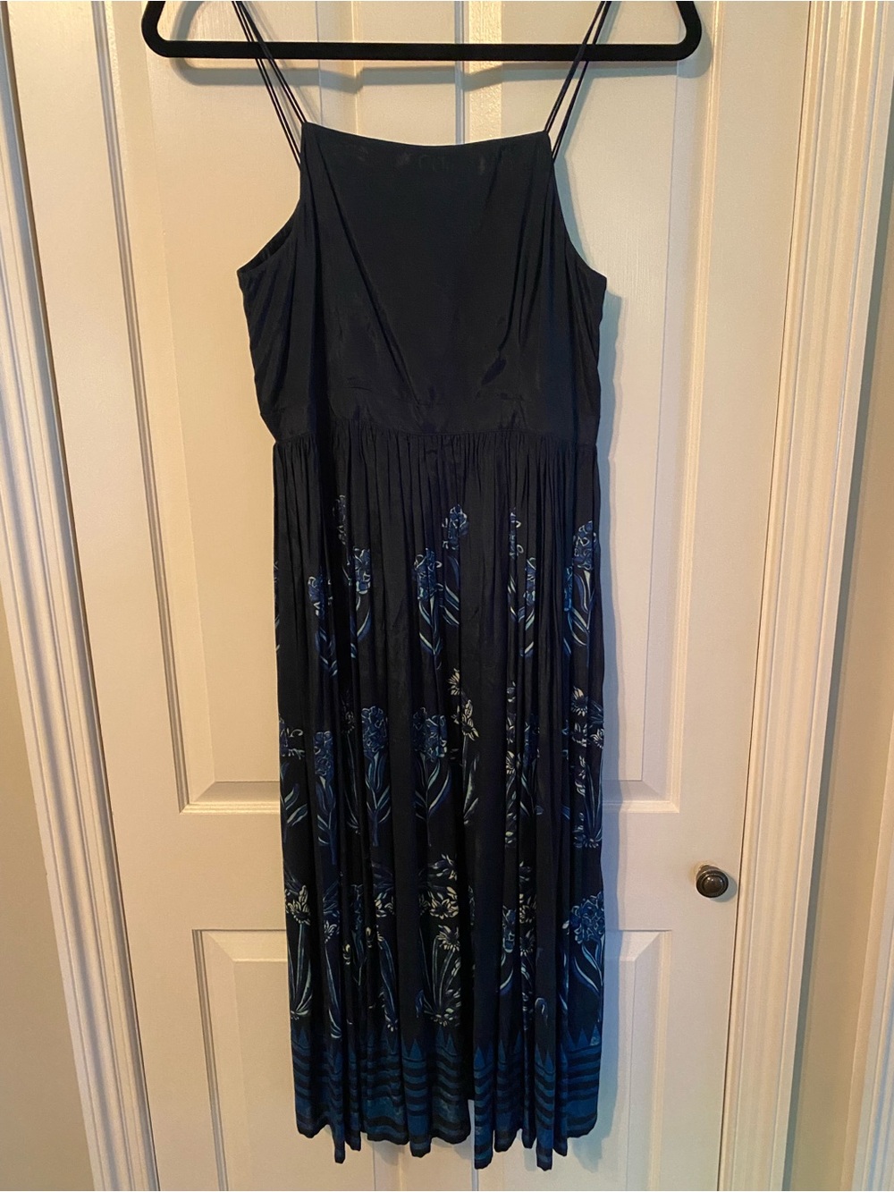 VARUN & NADHIKA  Navy Floral MIDI Dress with Spaghetti Straps
100 percent SILK